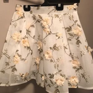 Chicwish polyester flower skirt